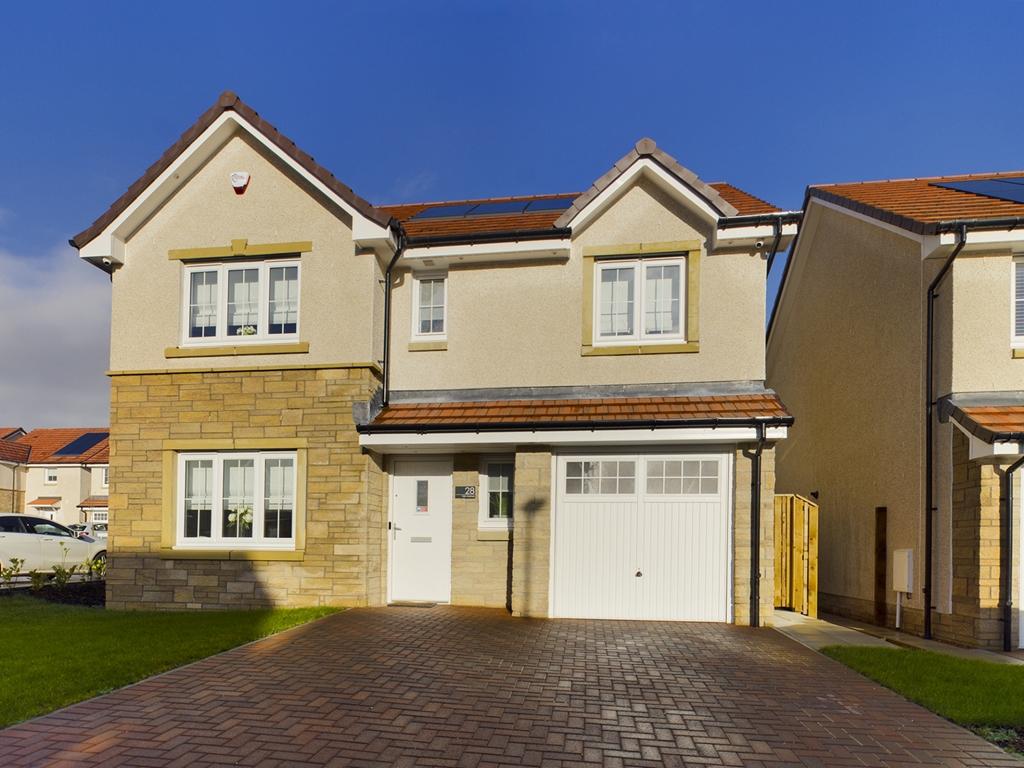 Tain Avenue, PA7 4 bed detached house £345,000