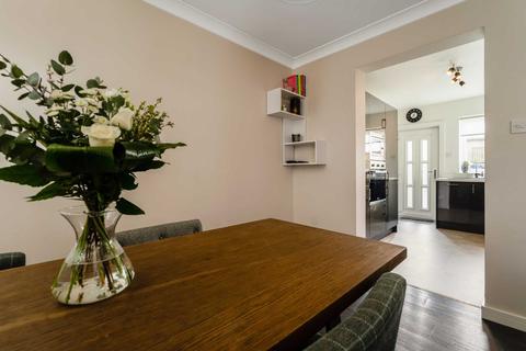 29 Fleming Road, Houston, Johnstone, PA6 7EU