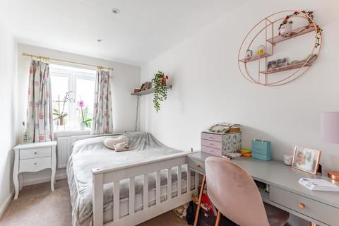 29 Broad Way, Upper Heyford, Bicester, OX25 5AD