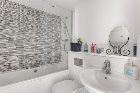 29 Broad Way, Upper Heyford, Bicester, OX25 5AD