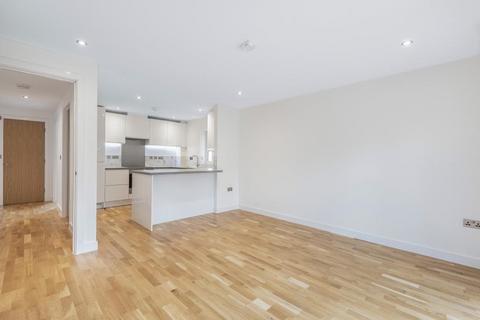 12 Ainger Close, Aylesbury, HP19 8JW