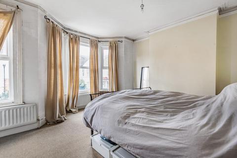 23 Eswyn Road, London, SW17 8TR