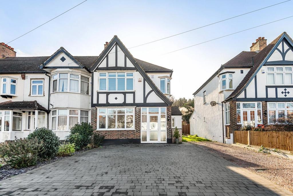 Pickhurst Rise, West Wickham 3 bed end of terrace house £800,000