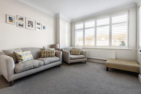 216 Pickhurst Rise, West Wickham, BR4 0AU
