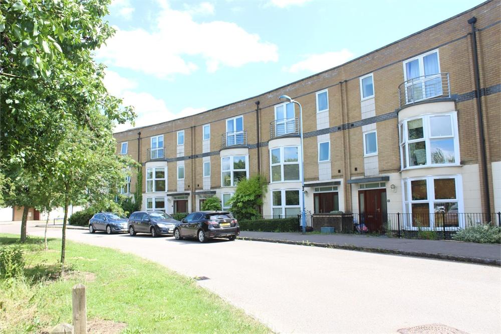 Broughton, Milton Keynes 5 bed terraced house £1,850 pcm (£427 pw)
