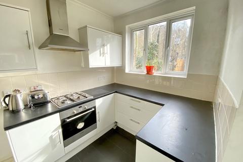 28 Locket Road, Wealdstone, Harrow, HA3 7LZ