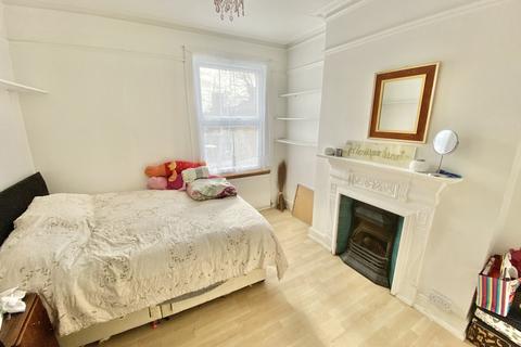 28 Locket Road, Wealdstone, Harrow, HA3 7LZ