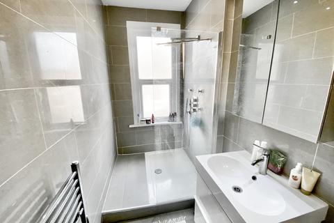 28 Locket Road, Wealdstone, Harrow, HA3 7LZ