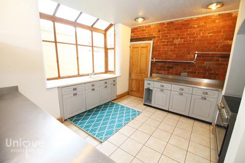 116 Carr Road, Fleetwood, FY7 6QQ