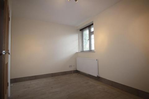 1 bedroom ground floor flat to rent, Hendon, NW4.