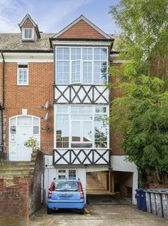 1 bedroom ground floor flat to rent, Hendon, NW4.