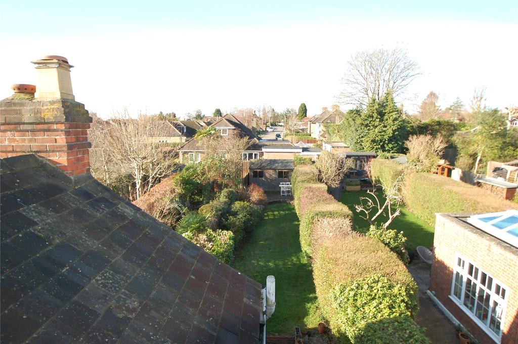 Albion Road, Chalfont St. Giles, Buckinghamshire, HP8 3 bed end of