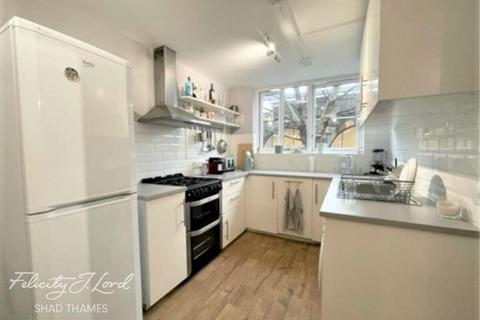 2 bedroom flat to rent, Lucey Way, London