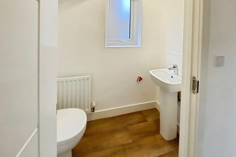 3 bedroom semi-detached house to rent, Quarry Heights