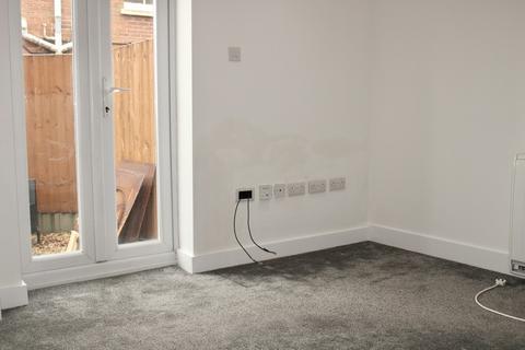 2 bedroom end of terrace house to rent, Methuen Street, Southampton SO14