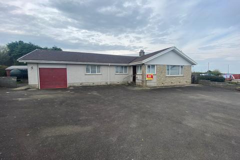 3 bedroom detached bungalow for sale - Tanygroes, Cardigan, SA43