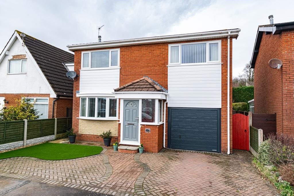 Forest Drive, Lytham, FY8 3 bed detached house £335,000