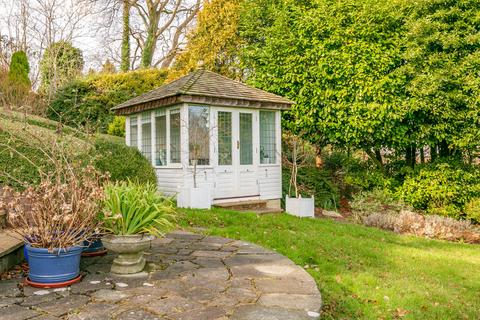 13 Beech Lane, Guildford, GU2 4ES