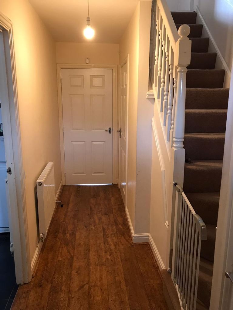 Jonah Drive, Tipton, West Midlands, DY4 7AP 2 bed end of terrace house