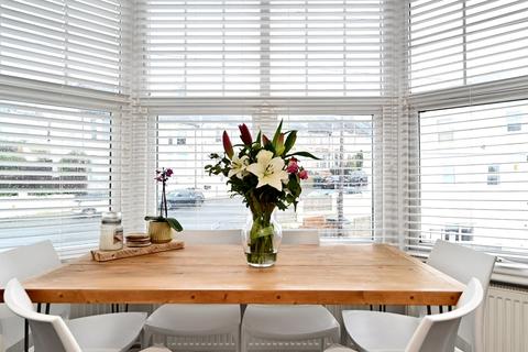 Flat 3, 91 Millers Road, Brighton, BN1 5NQ