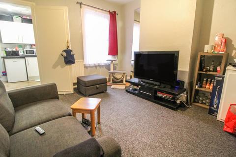 3 bedroom terraced house for sale - Newport Road, Reading, RG1
