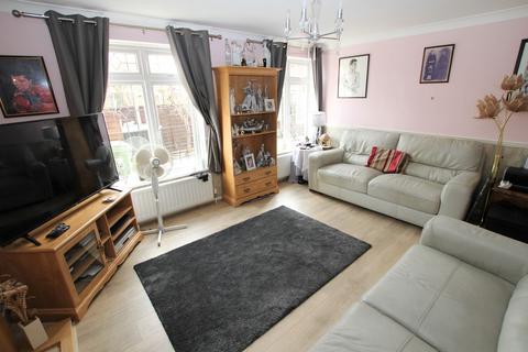 87 Compton Place, Erith, DA8 1RY
