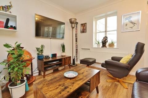 21 Lavender Close, South Ockendon, RM15 6TH