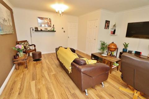 21 Lavender Close, South Ockendon, RM15 6TH