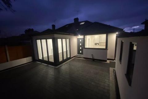 17 Ashtree Croft, Willaston, Neston, CH64 2UJ