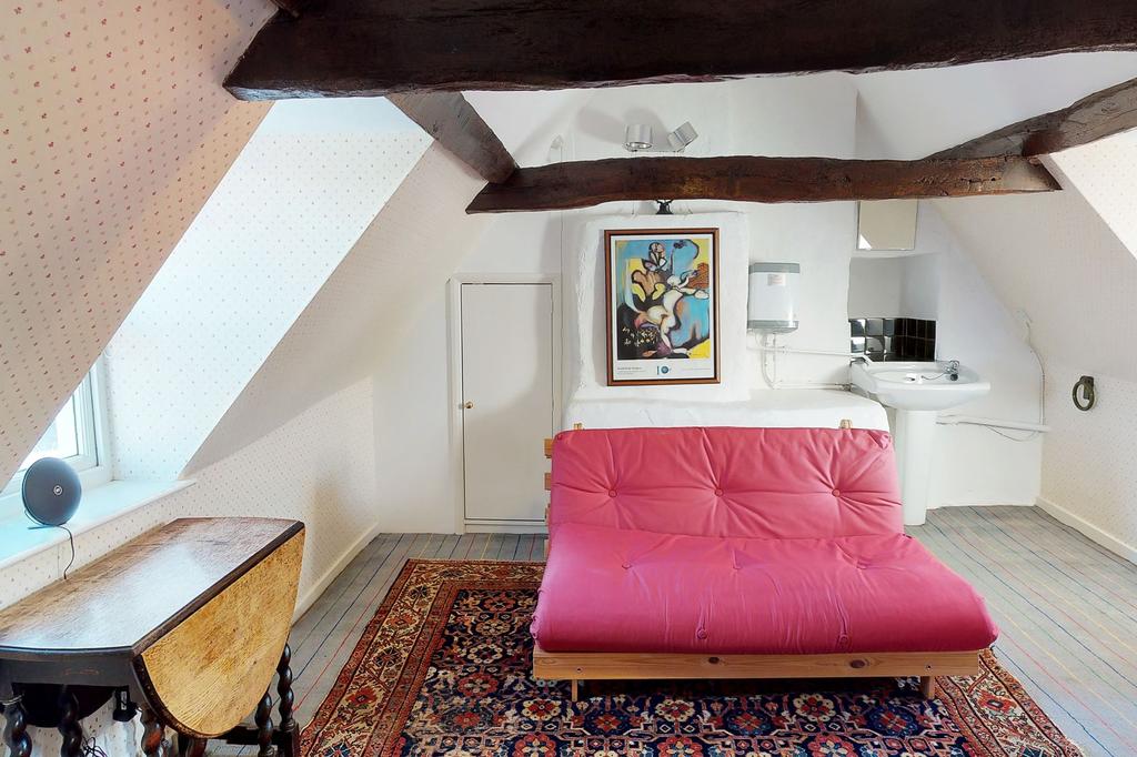 Bedroom Seven