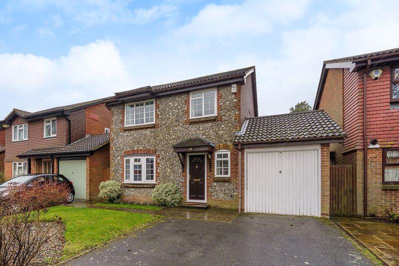 The Highway, Chelsfield, Orpington 4 bed detached house for sale £700,000