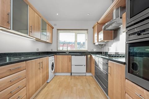 1 Woodland Grove, London, SE10 9UL
