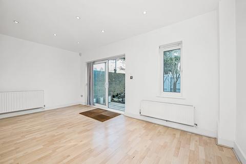 1 Woodland Grove, London, SE10 9UL