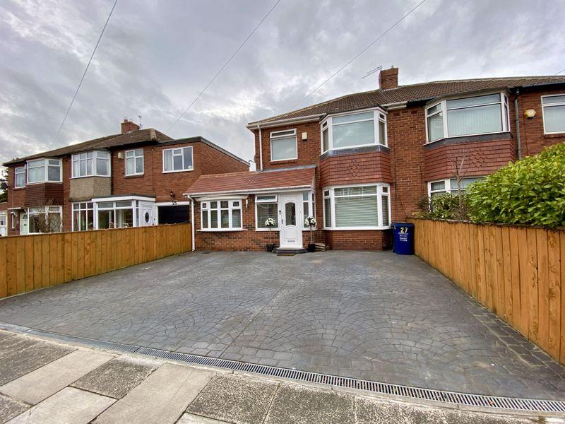 Stokesley Grove, Newcastle 3 bed semidetached house £330,000