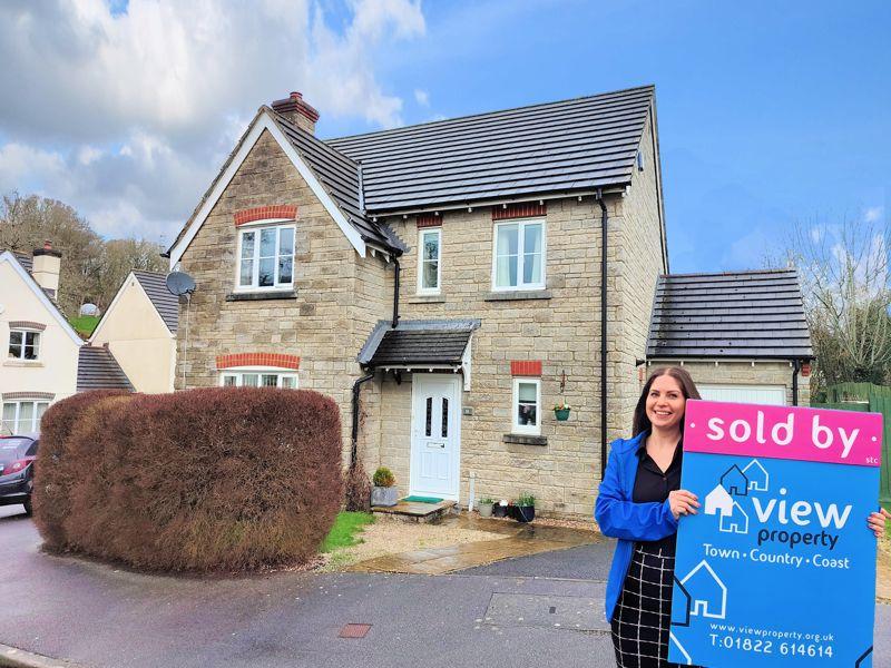 Herons Brook, Okehampton 4 bed detached house £385,000