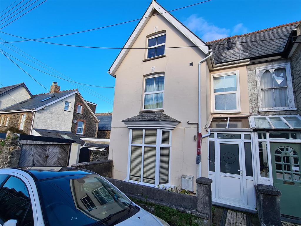 Fernleigh Road, Wadebridge 4 bed terraced house £425,000