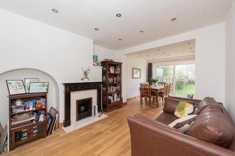 134 Vale Road, Worcester Park, KT4 7ED