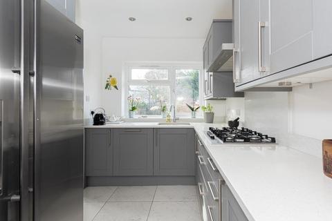 134 Vale Road, Worcester Park, KT4 7ED