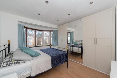 134 Vale Road, Worcester Park, KT4 7ED