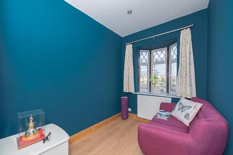 134 Vale Road, Worcester Park, KT4 7ED