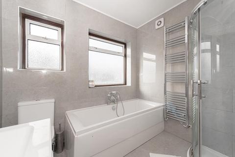 134 Vale Road, Worcester Park, KT4 7ED