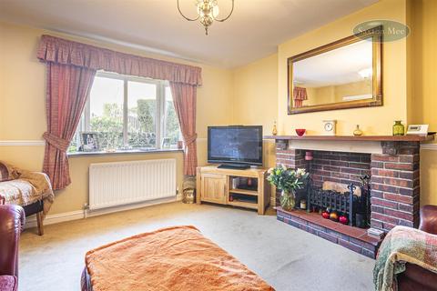 4 Alpine Croft, Stocksbridge, Sheffield, S36 1AN