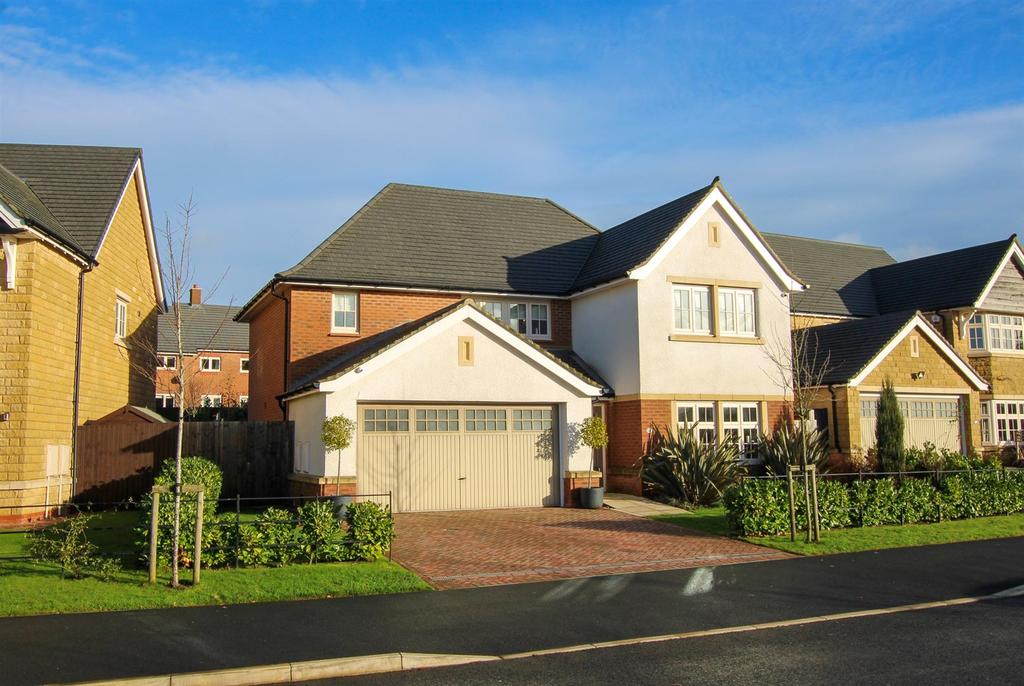 Springwood Drive, Whalley, Ribble Valley 4 bed detached house £615,000