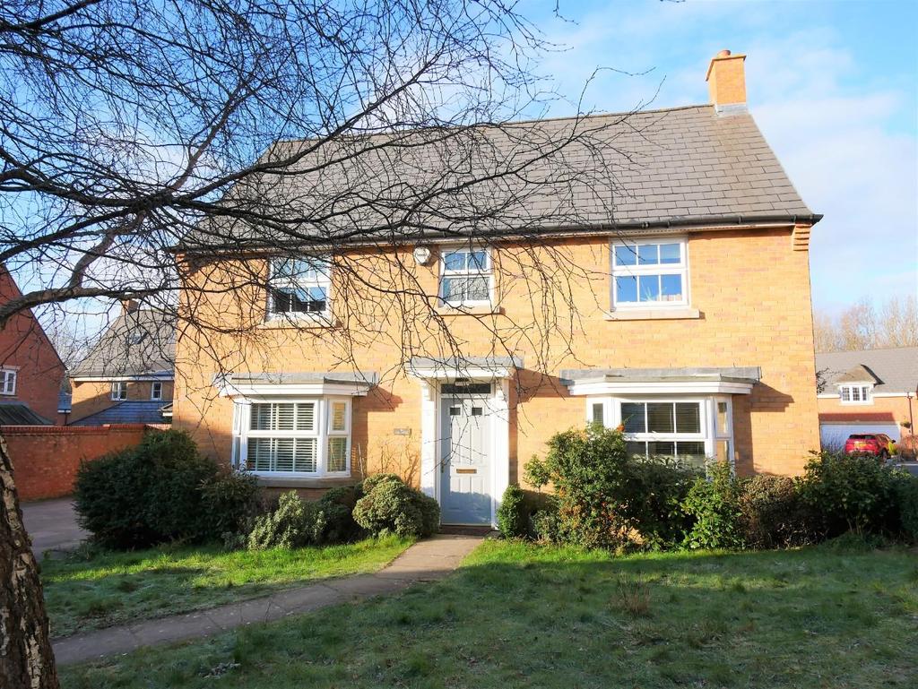 Cae Canol, Penarth 4 bed detached house £625,000