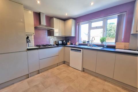 The Beeches North Road, Huntley, Gloucester, GL19 3DU