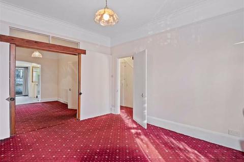 16 Kenilworth Road, London, SE20 7QG