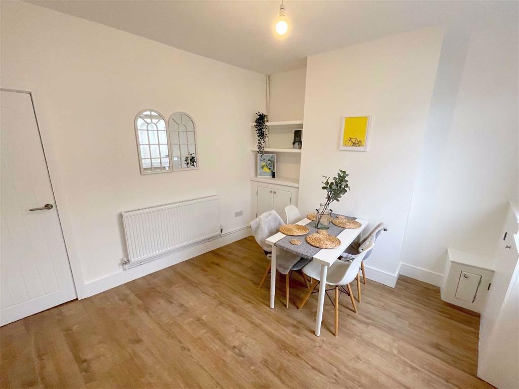 Ball Haye Green, Leek 2 bed terraced house £140,000