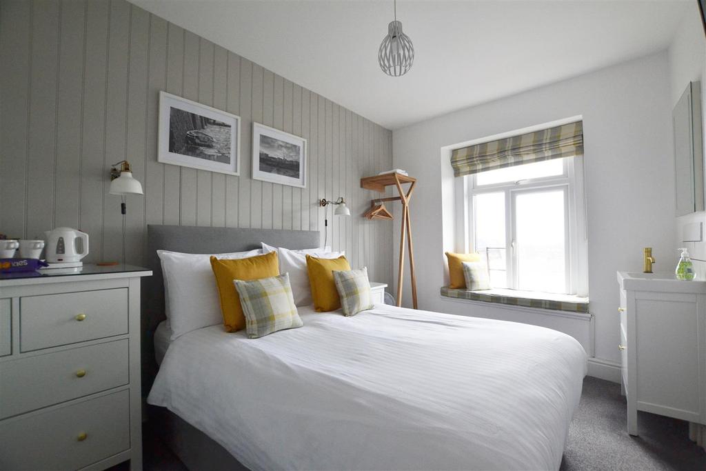 Bed 4 (1).jpg
