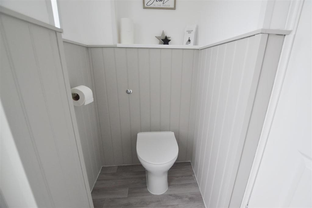 Bathroom 4 (1).jpg
