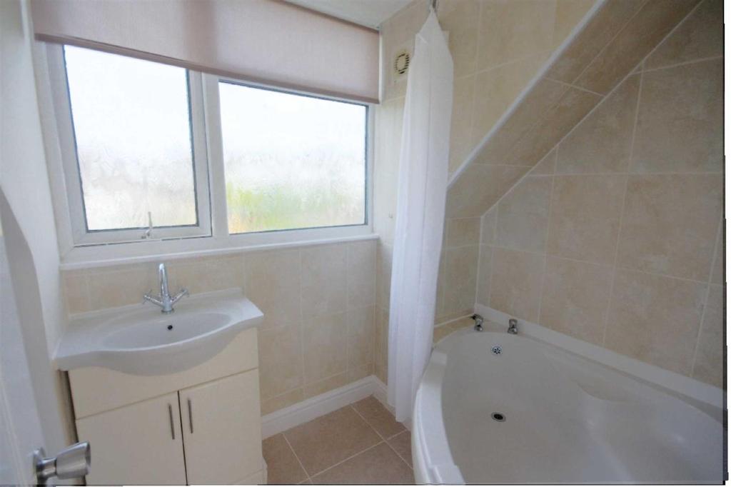 Windermere Drive Bathroom